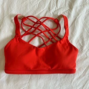 Lululemon Free to be bra - red sports bra with removable pads size 2